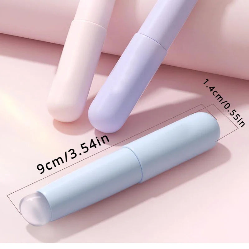 Silicone Lip Brush & Applicator with Protective Cap
