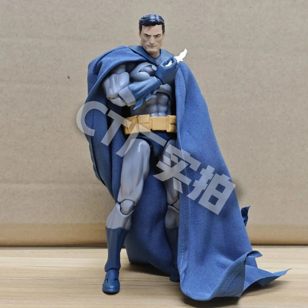 HOT in Stock CT Toys Batman Hush Blue Version Mafex 105 Black Version Dc Bat Man Anime Action Figure Figurine Model Statue Gift